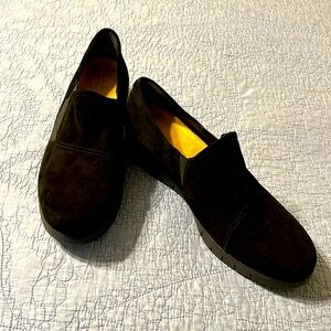 Clarks Daelyn Monarch loafer black suede